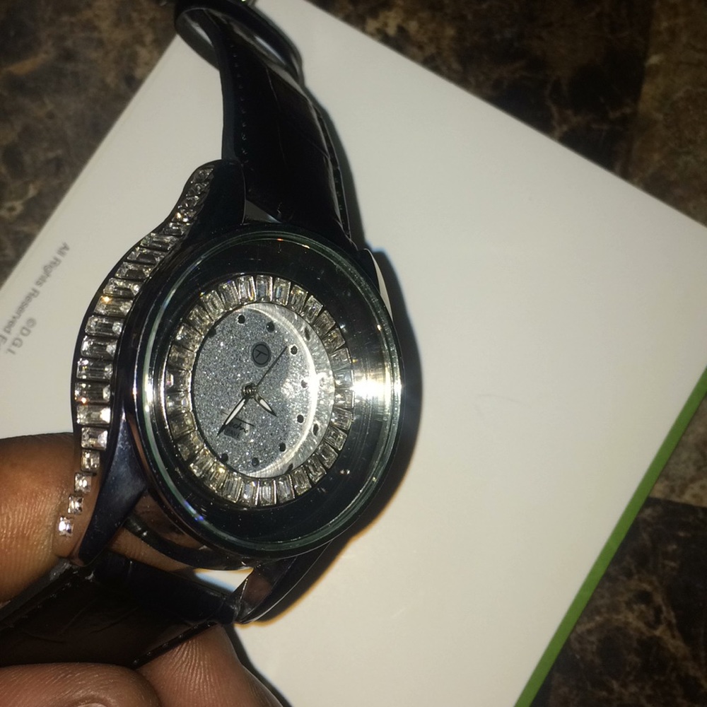 Watches - Picture 7 of 8